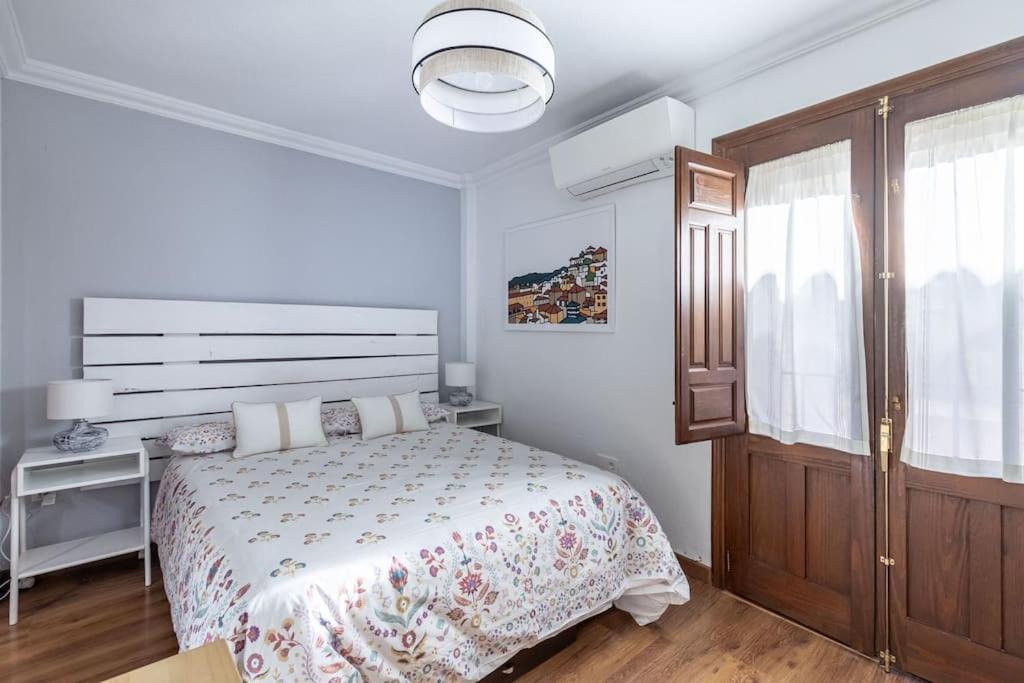 Apartamento Con Terraza A 4 Minutos De La Catedral Granada Exterior photo